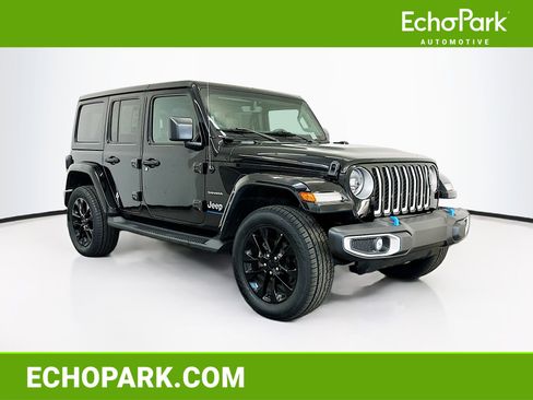 Used 2023 Jeep Wrangler Unlimited Sahara w/ Cold Weather Group AWD/4WD image 1