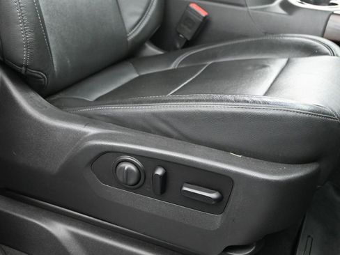 Used 2019 GMC Sierra 1500 SLT w/ SLT Premium Package image 30