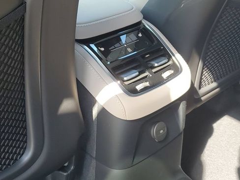New 2026 Volvo XC90 T8 Plus w/ Protection Package AWD/4WD image 29