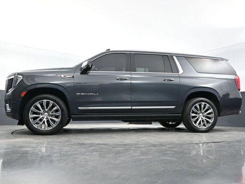 Used 2021 GMC Yukon XL Denali w/ Denali Premium Package AWD/4WD image 51