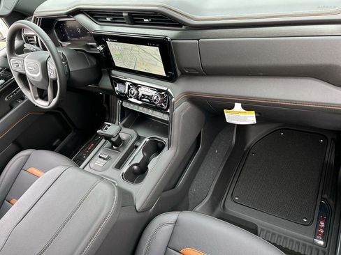 New 2026 GMC Sierra 1500 AT4 AWD/4WD image 28
