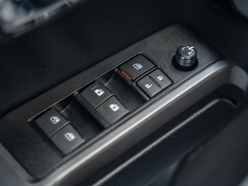 Used 2020 Toyota Tacoma TRD Off-Road w/ Technology Package AWD/4WD image 42
