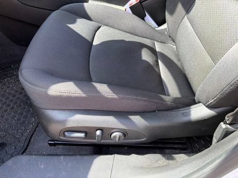 Used 2024 Chevrolet Malibu LT FWD image 5