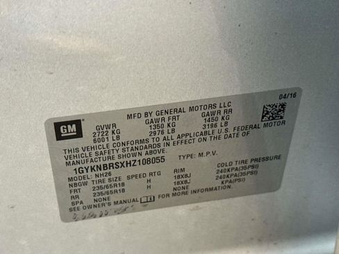 Used 2017 Cadillac XT5 Luxury w/ Driver Awareness Package FWD image 17