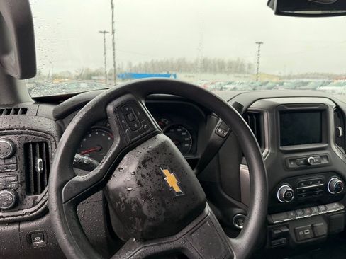 Used 2025 Chevrolet Silverado 2500 W/T image 10