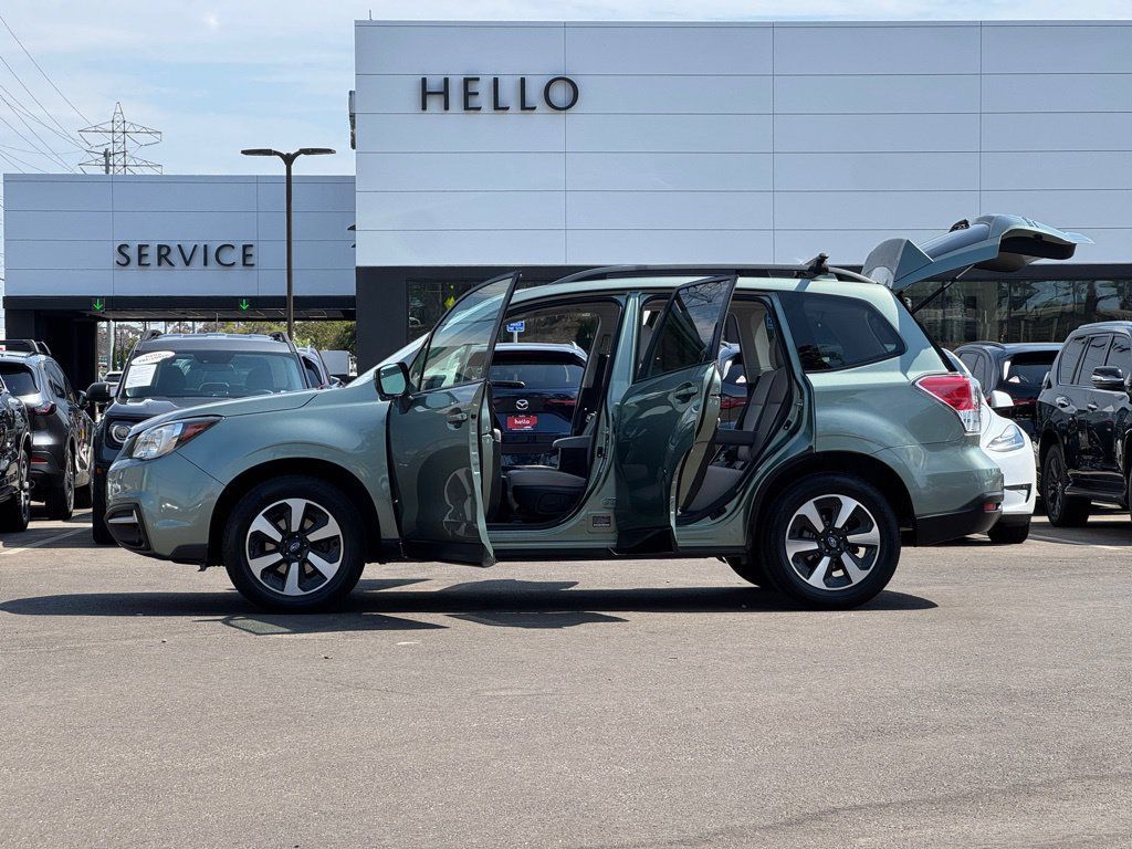 Used 2018 Subaru Forester 2.5i Premium AWD/4WD image 27