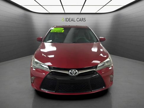 Used 2016 Toyota Camry XSE FWD image 2