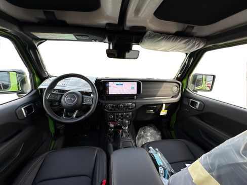 New 2025 Jeep Wrangler Unlimited Rubicon 392 image 24