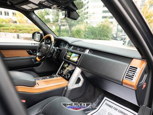 Used 2018 Land Rover Range Rover Long Wheelbase Supercharged image 15