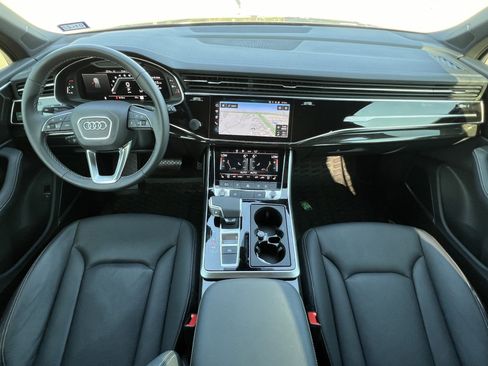 Used 2025 Audi Q7 3.0T Premium Plus image 15