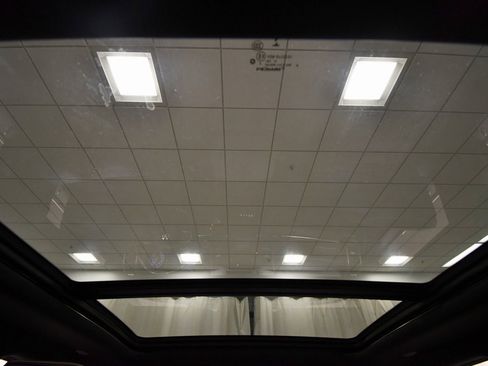 Used 2021 RAM 1500 Limited image 16