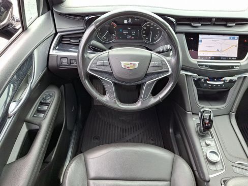 Used 2023 Cadillac XT5 Premium Luxury image 11