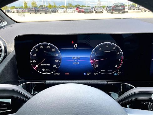 Used 2024 Mercedes-Benz GLA 35 AMG 4MATIC image 23