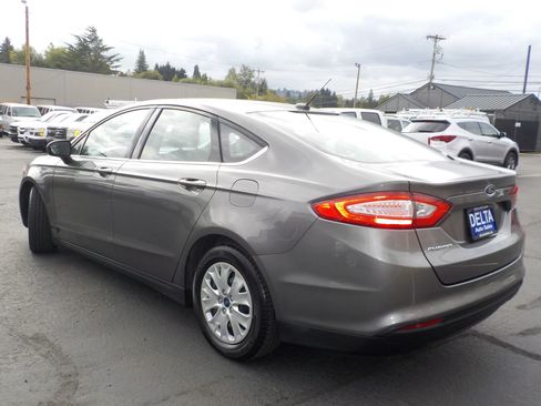 Used 2013 Ford Fusion S FWD image 7