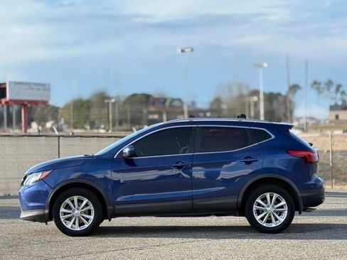 Used 2018 Nissan Rogue Sport SV image 8