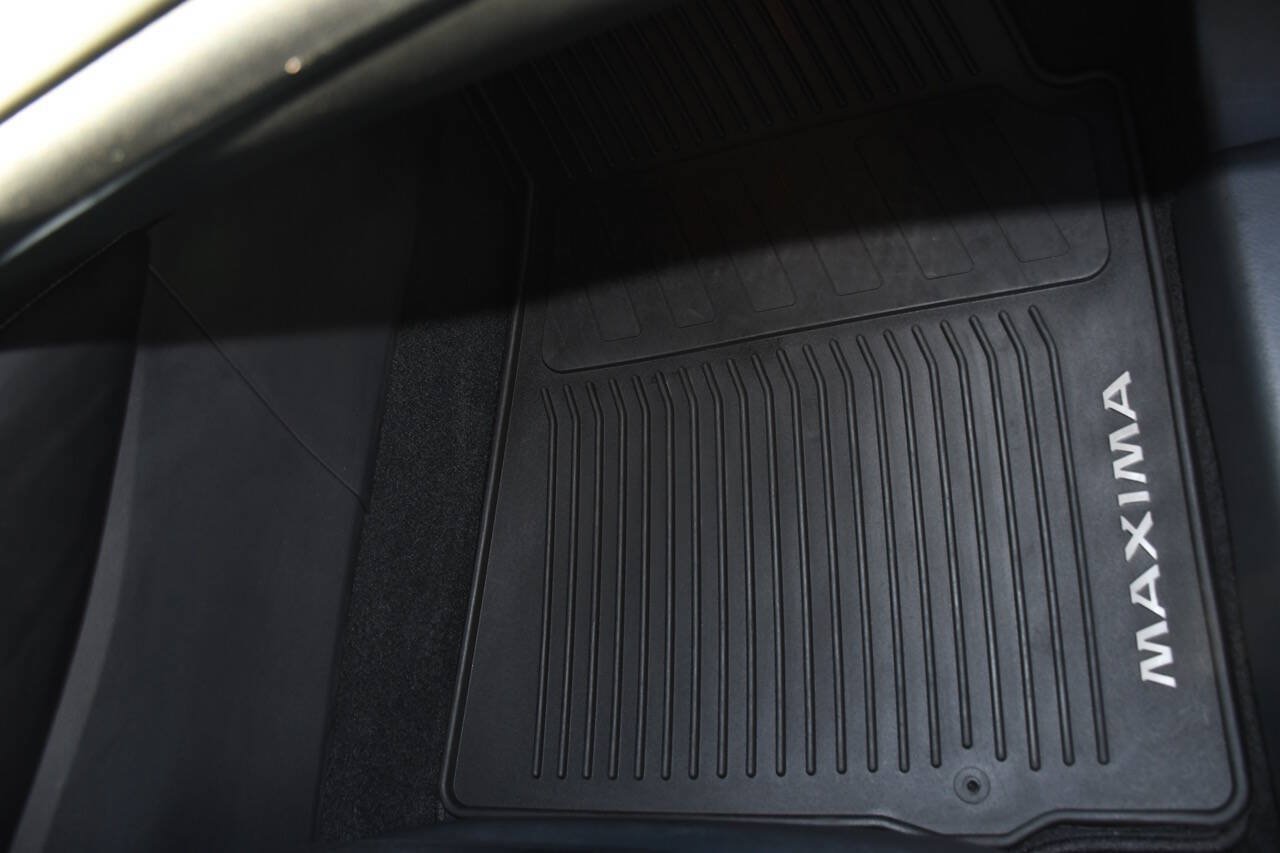 Used 2020 Nissan Maxima 3.5 SL w/ Floor Mat Group FWD image 26