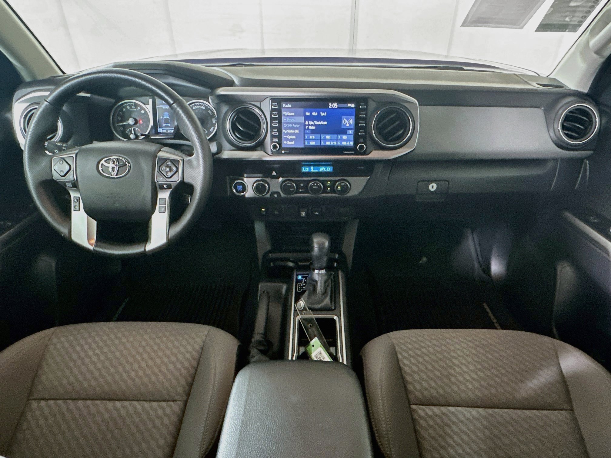 Certified 2023 Toyota Tacoma SR5 w/ Technology Package AWD/4WD image 27