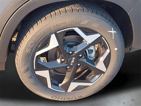 New 2026 Kia Seltos S image 21