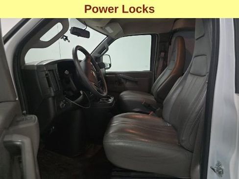 Used 2025 Chevrolet Express 3500 Extended w/ Driver Convenience Package image 10