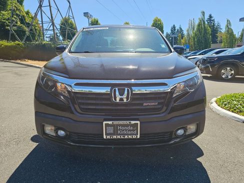 Used 2017 Honda Ridgeline Sport image 2