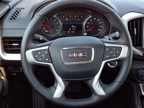 Used 2024 GMC Terrain SLT w/ Elevation Edition image 20