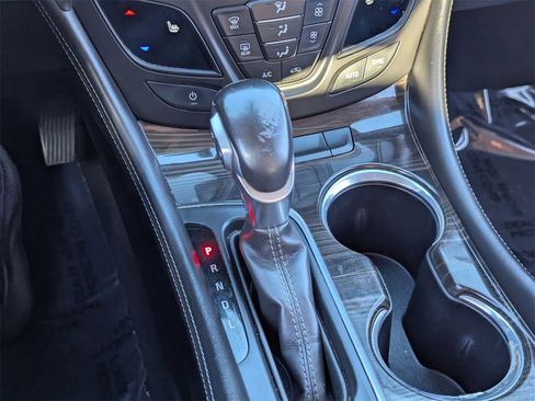 Used 2019 Buick Envision Essence image 27