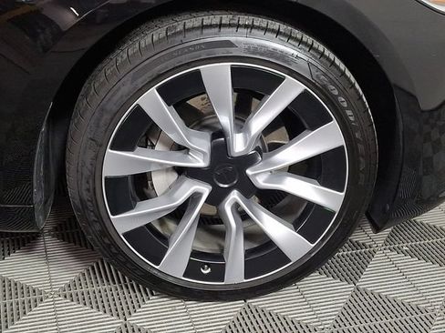 Used 2025 Tesla Model 3 RWD image 11