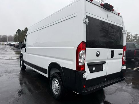 Used 2024 RAM ProMaster 2500 FWD image 5