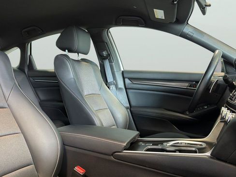 Used 2022 Honda Accord Sport image 14