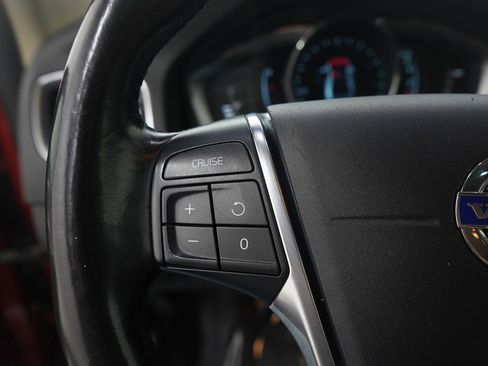 Used 2016 Volvo S60 T5 Premier w/ Climate Package image 24