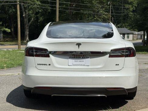 Used 2015 Tesla Model S 85 RWD image 39