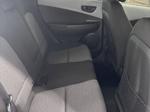 Used 2020 Hyundai Kona SE AWD/4WD image 8