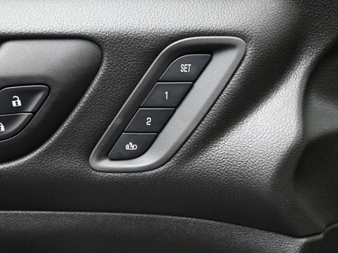 Used 2022 GMC Acadia Denali w/ Denali Ultimate Package image 25