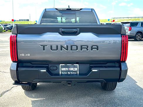 Used 2024 Toyota Tundra SR5 w/ SR5 Premium Package AWD/4WD image 7