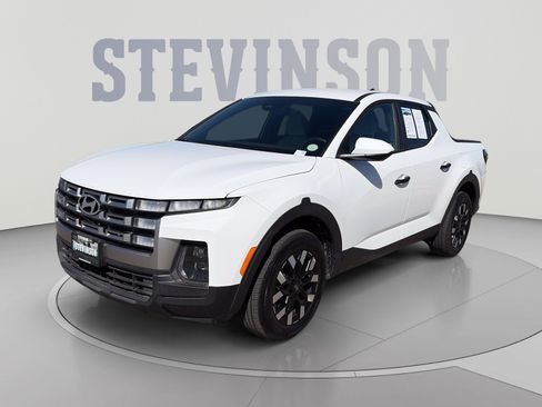 Certified 2025 Hyundai Santa Cruz SE AWD/4WD image 1
