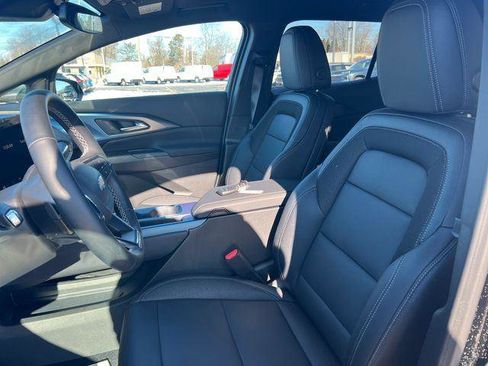 New 2026 Chevrolet Equinox EV LT w/ LPO, All-Weather Mat Package image 11