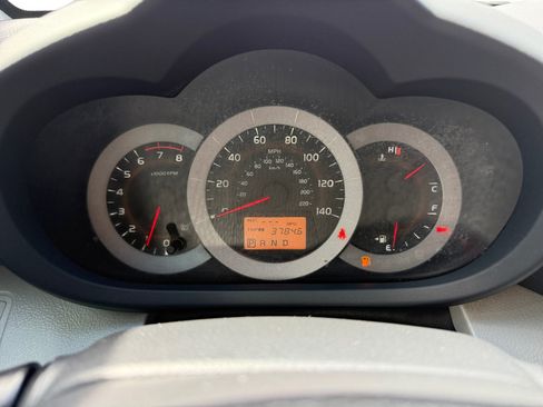 Used 2010 Toyota RAV4 Limited FWD image 11
