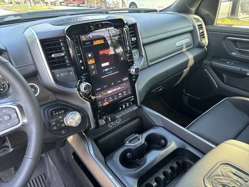 Used 2025 RAM 1500 Laramie w/ Sport Appearance Package AWD/4WD image 30