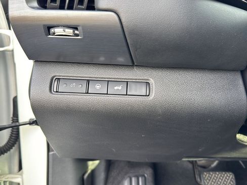 Used 2023 Nissan Pathfinder SL w/ SL Premium Package image 21