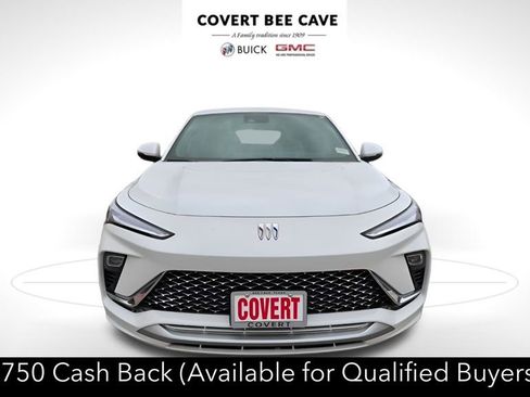 New 2026 Buick Envista Avenir image 2