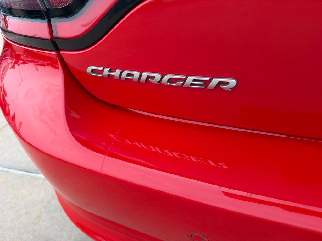 Used 2022 Dodge Charger SXT RWD image 10