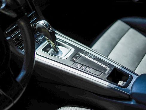 Used 2013 Porsche 911 Carrera RWD image 29