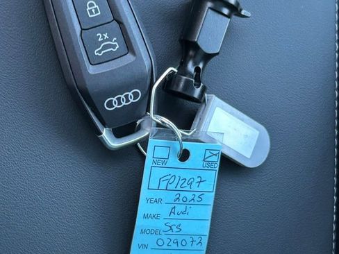 Used 2025 Audi SQ5 Premium Plus w/ Premium Plus Package image 77