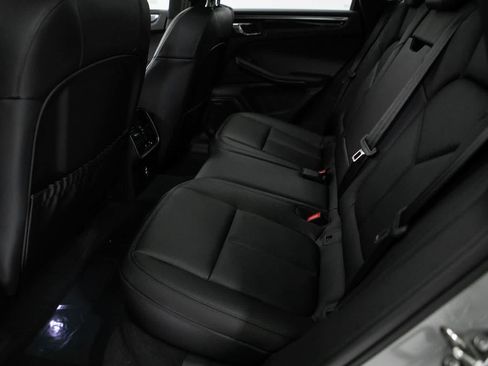 New 2026 Porsche Macan AWD/4WD image 34