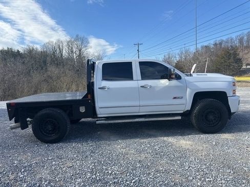 Used 2019 Chevrolet Silverado 2500 LTZ w/ Duramax Plus Package image 18