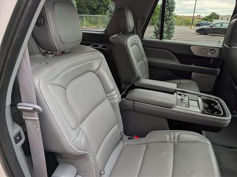 Used 2019 Lincoln Navigator L Reserve w/ Cargo Package AWD/4WD image 17