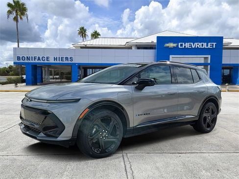New 2026 Chevrolet Equinox EV RS image 3