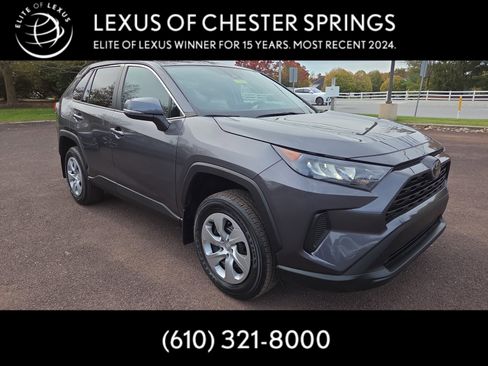 Used 2022 Toyota RAV4 LE image 1