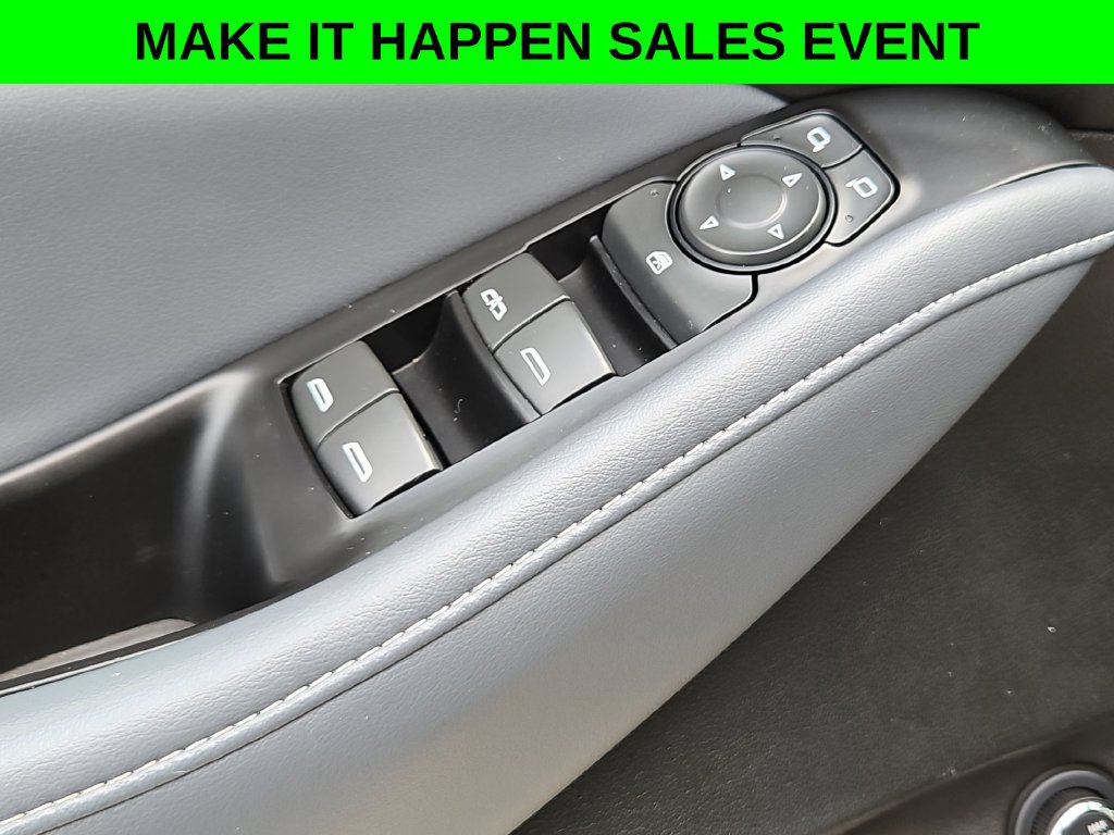 Used 2022 Buick Enclave Essence w/ Experience Buick Package FWD image 12
