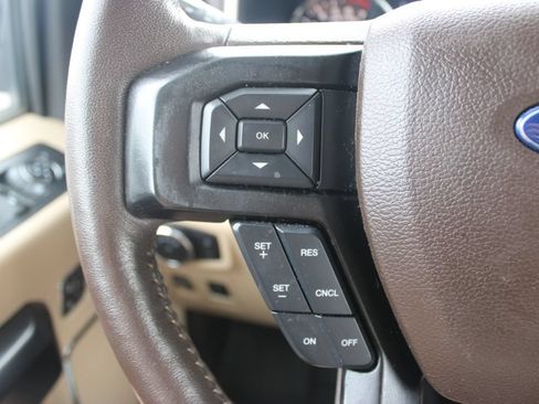 Used 2019 Ford F150 Lariat w/ Equipment Group 502A Luxury AWD/4WD image 23